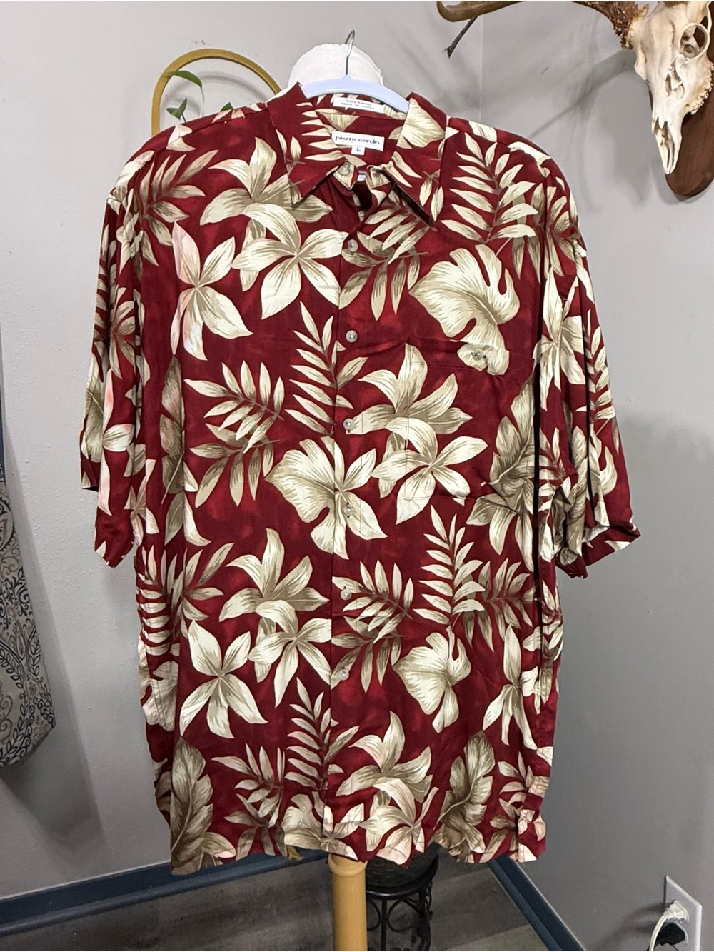 Vintage Pierre Cardin Hawaiian Shirt Men’s L Rayon Red Tropical Floral Korea
